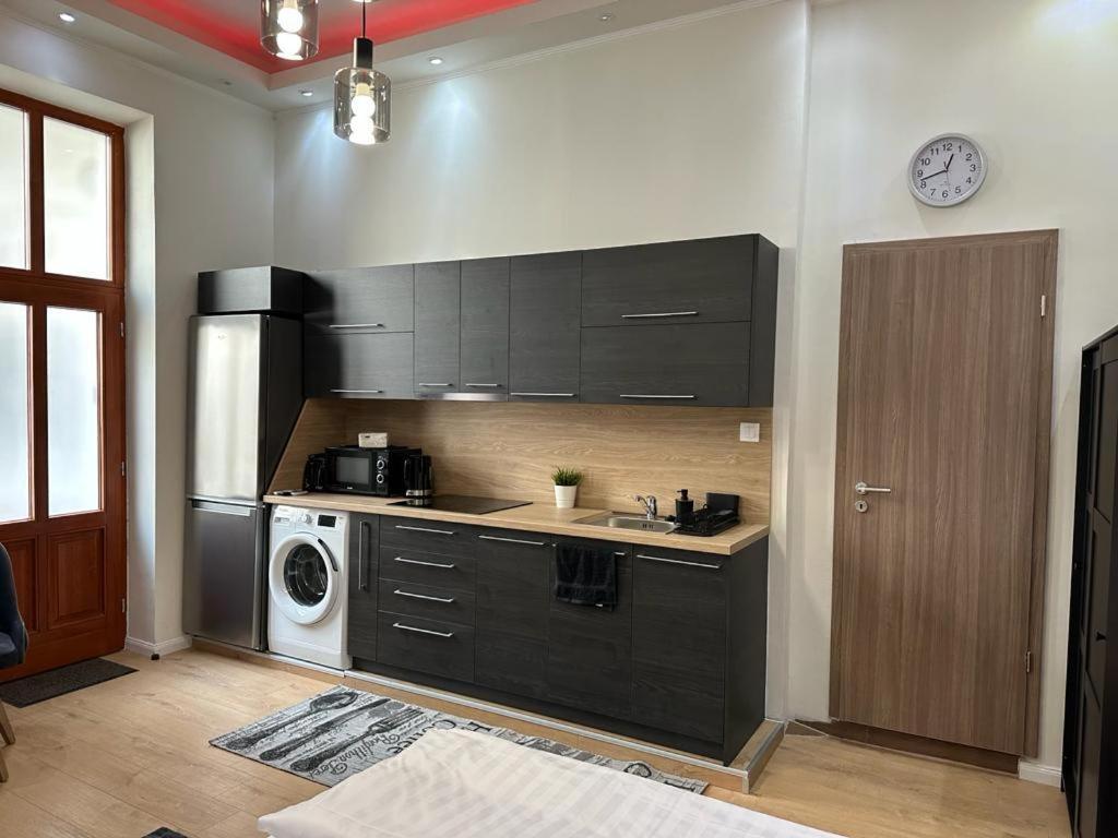 Lizu Apartmant Budapest Exterior foto