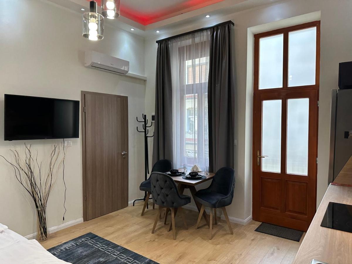 Lizu Apartmant Budapest Exterior foto